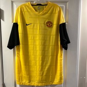 NikeFit Manchester United jersey